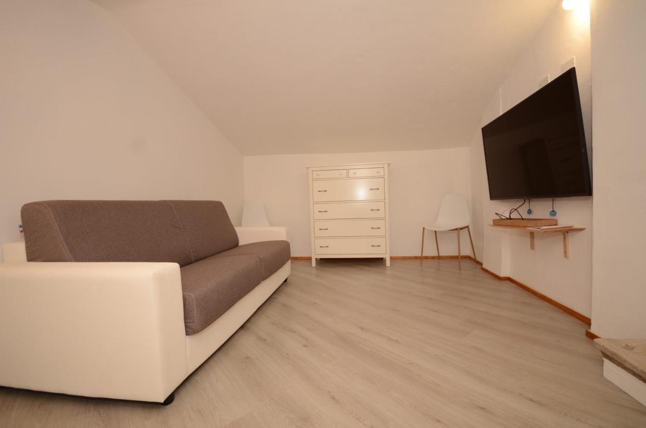 Corte Vezzola Bilocale Emma Puegnago Kültér fotó